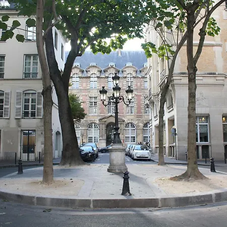 Casa Volpe * Paris